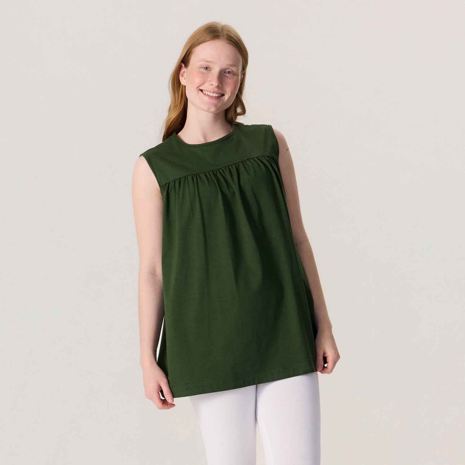 Lähikuvassa maastonvihreä ILO toppi. Valmistettu Kangasalla.